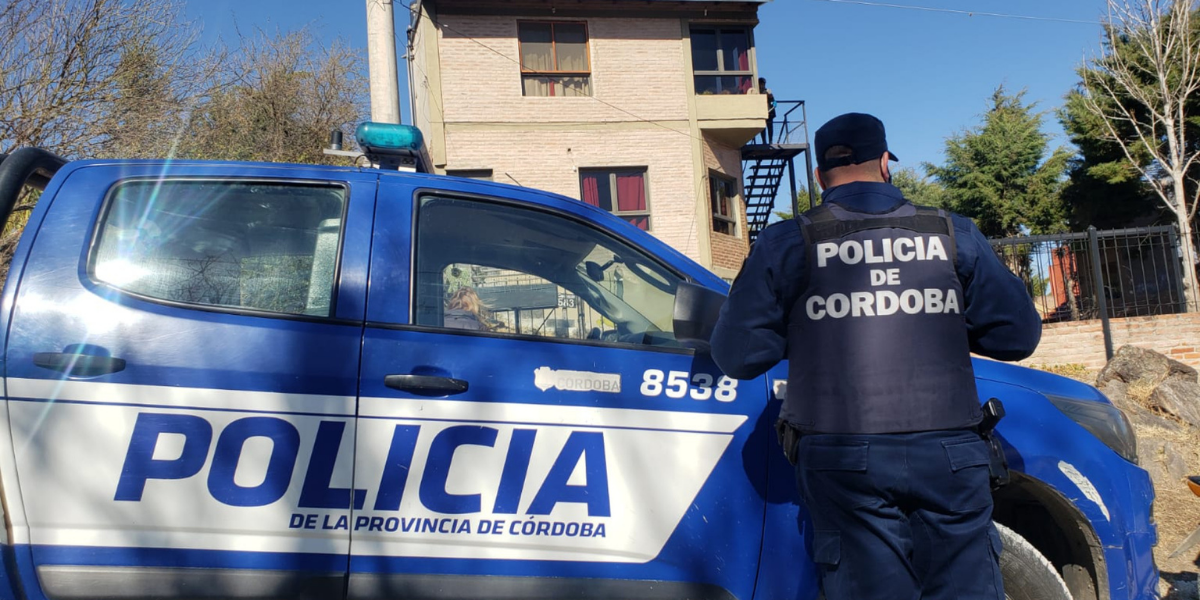 Córdoba: una adolescente de 14 años apuñaló a su mamá en el pecho y está en coma