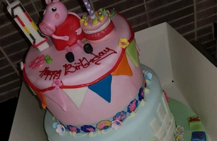 “No puedo comprarle uno a mi hija hoy”, un desconocido le pagó la torta de cumpleaños a una niña y se volvió viral