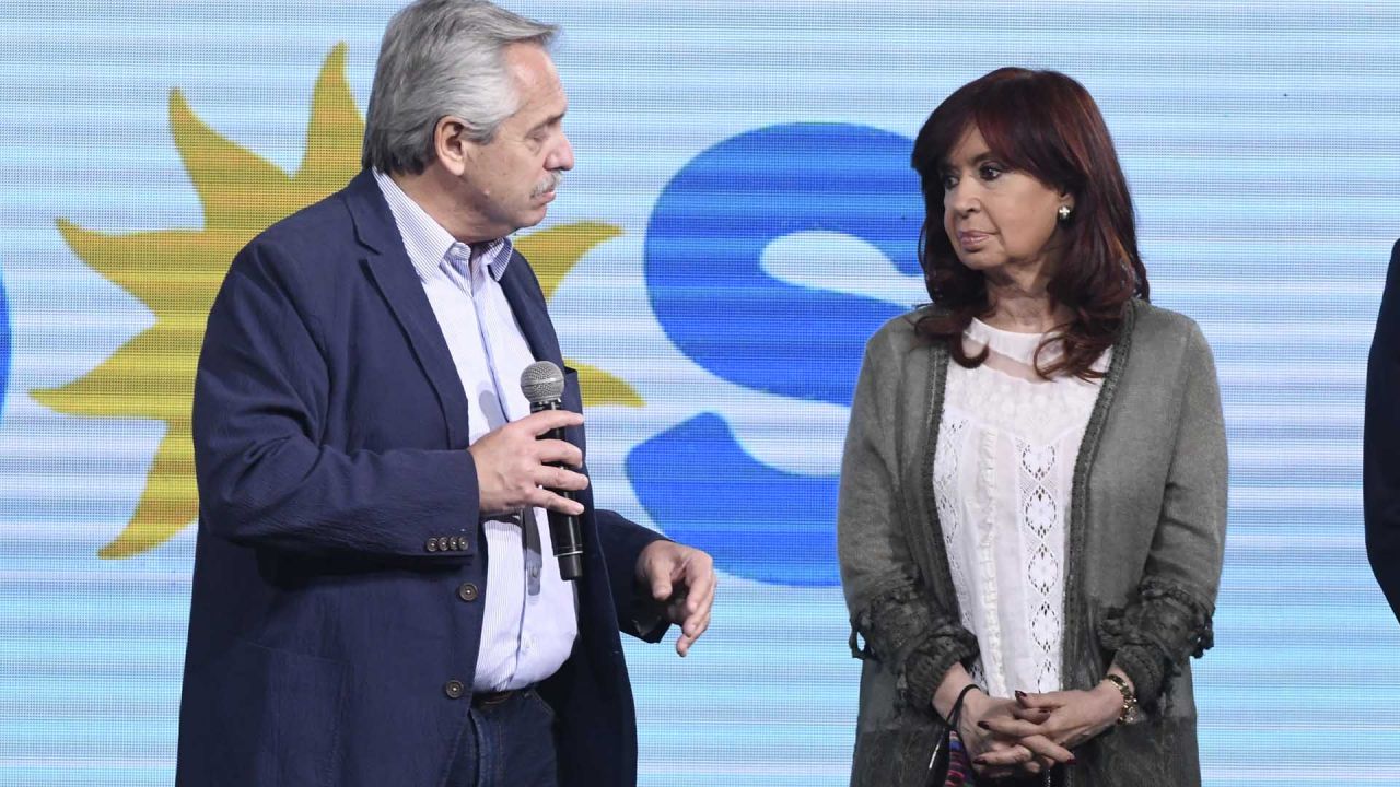 Enojado, Fernández dijo que Cristina Kirchner lo conoce: “Con presiones no me van a obligar”
