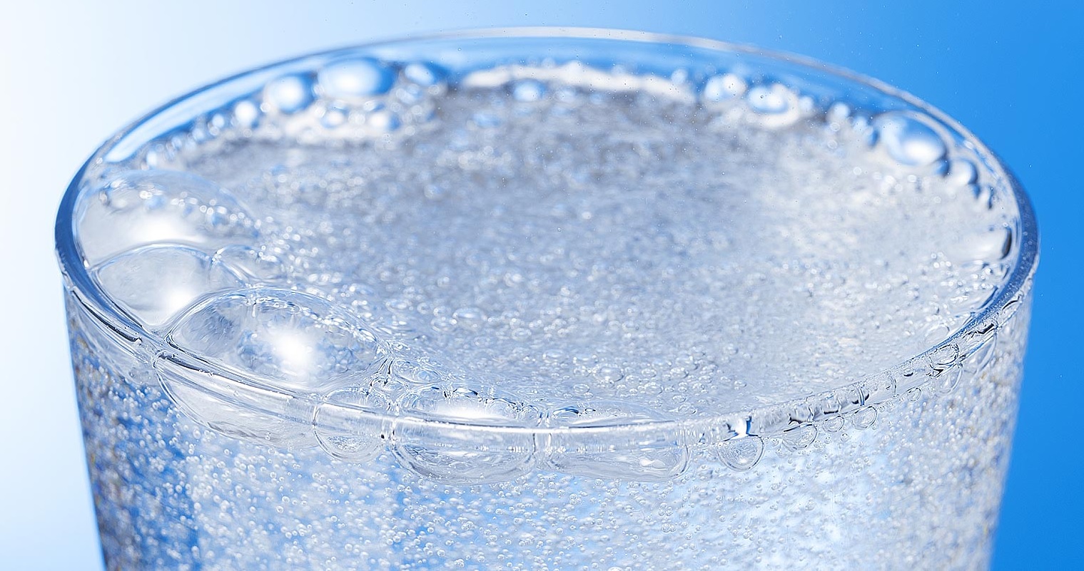 Apretar Estado tema Energía maligna?: por qué se forman burbujas en los vasos con agua | Radio  Mitre