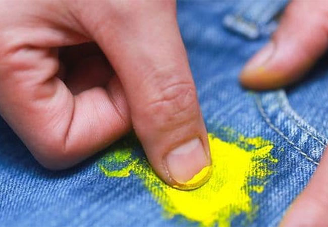 palma Suburbio vendaje Cómo sacar las manchas de pintura de la ropa sin arruinar nada | Mia FM