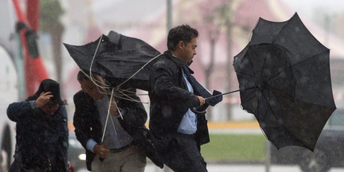 Alerta meteorológica por un ciclón subtropical que afecta a Buenos Aires y que podría convertirse en huracán para Brasil y Uruguay