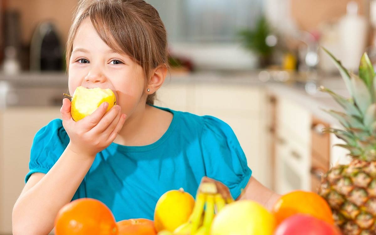 Los niños cada vez comen menos frutas y verduras y crece la preocupación