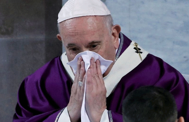 El Papa Francisco se solidariza con los afectados por Coronavirus en Italia y cancela un evento por resfrío