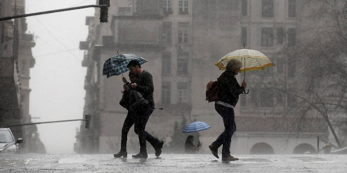 🟡 Alerta amarilla por tormentas fuertes y caída de granizo en Buenos Aires
