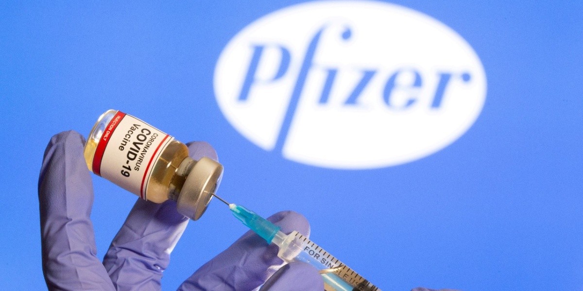 Pfizer podría lanzar este año un medicamento oral contra el coronavirus