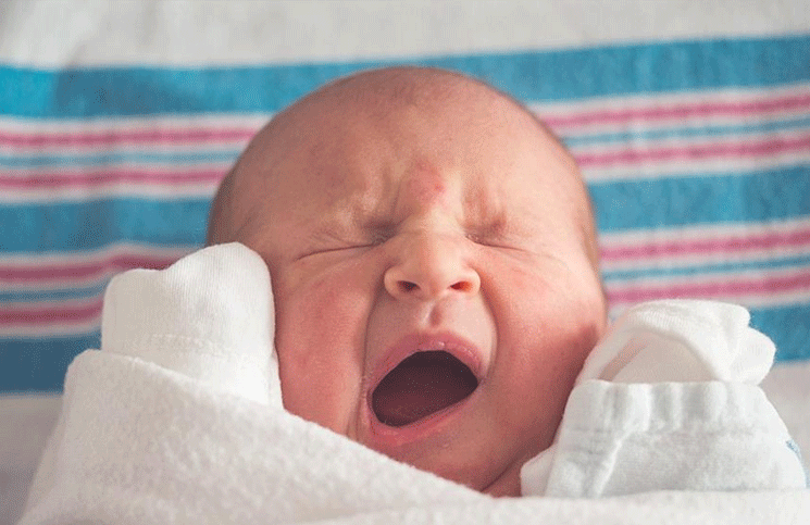 Emotivo relato de una mamá: su bebé (de 5 kilos) quedó atascado en el canal de parto