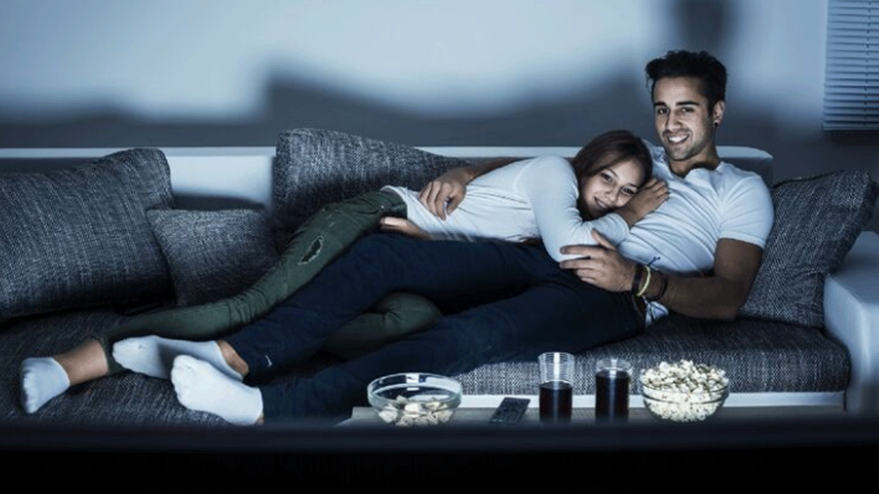Un estudio reveló que las parejas que miran juntas Netflix son más felices y exitosos