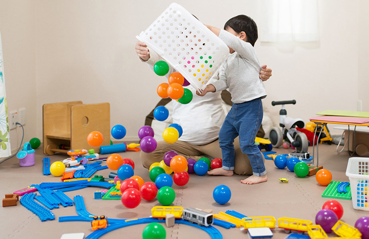 El truco infalible para que los chicos levanten los juguetes y ordenen su habitación