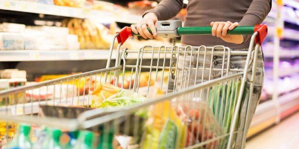 Supermercado económico: dónde comprar asado a $399, pan a $120 y pollo a $199