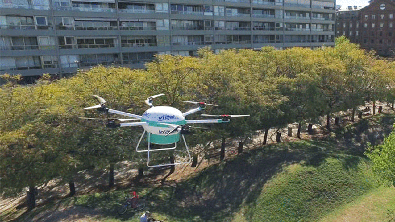 Video: crearon un dron que actúa para evitar casos de muerte súbita