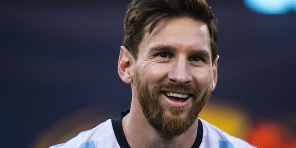 De $200.000 a $2.700: venden la exclusiva remera que usó Messi