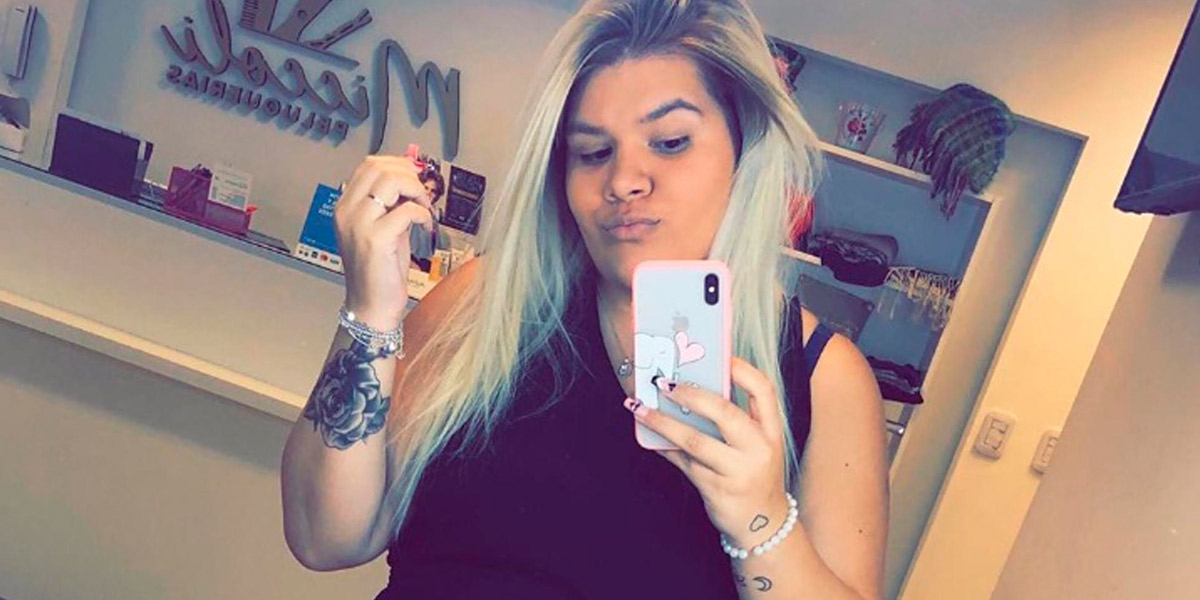 Con un look “total black”, Morena Rial posó y dejó al descubierto sus tatuajes