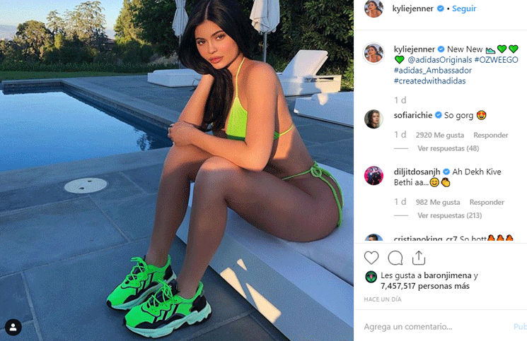 Verde flúo y muy chiquita: la infartante bikini de Kylie Jenner rompió las  redes | Cienradios