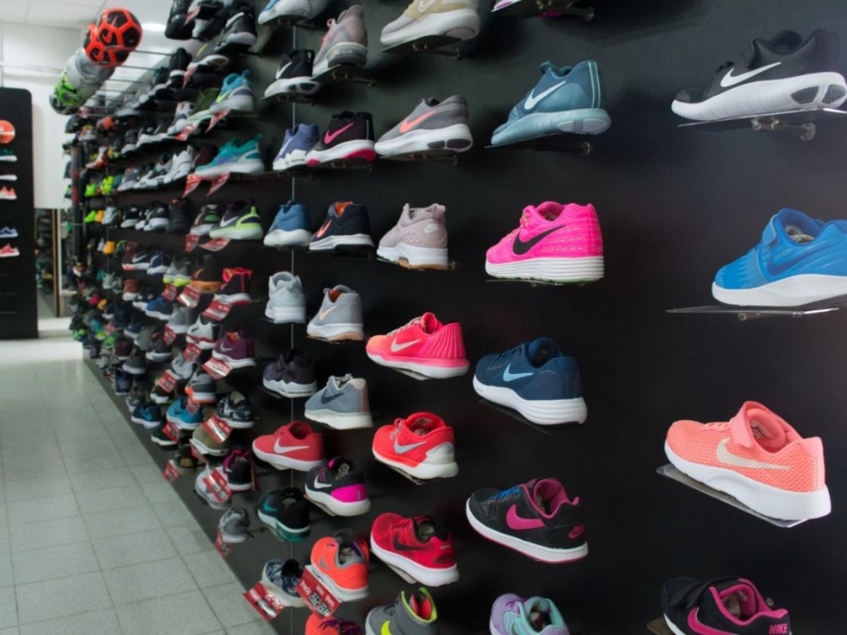 Venden zapatillas deportivas a 6.000 por el D a de la Madre