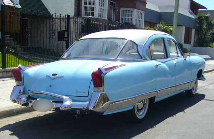 Así era el Kaiser Carabela, el destacado (y enorme) auto
