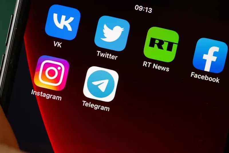 Rusia prohibió Facebook e Instagram pero no WhatsApp: los motivos 
