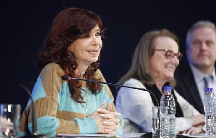 Cristina Kirchner está convencida que la renuncia de Guzmán fue un "acto desestabilizador": "Muy ingrato"