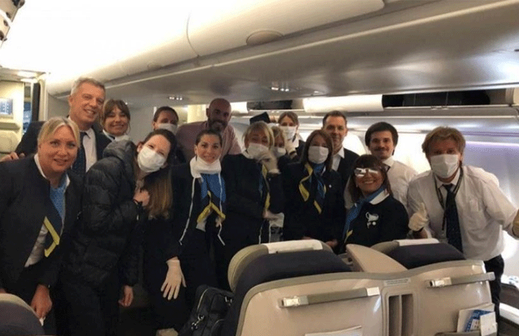 Coronavirus dos tripulantes que participaron en vuelos de repatriación contrajeron la enfermedad