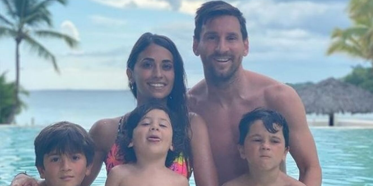 Lionel Messi, Antonela Roccuzzo y sus hijos se refrescaron en una pelopincho y la foto se volvió viral