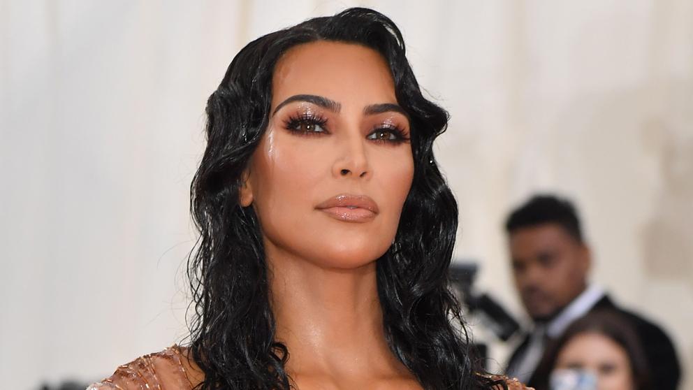 Totalmente cambiada: Kim Kardashian compartió una foto de cómo era su cara antes de sus cirugías