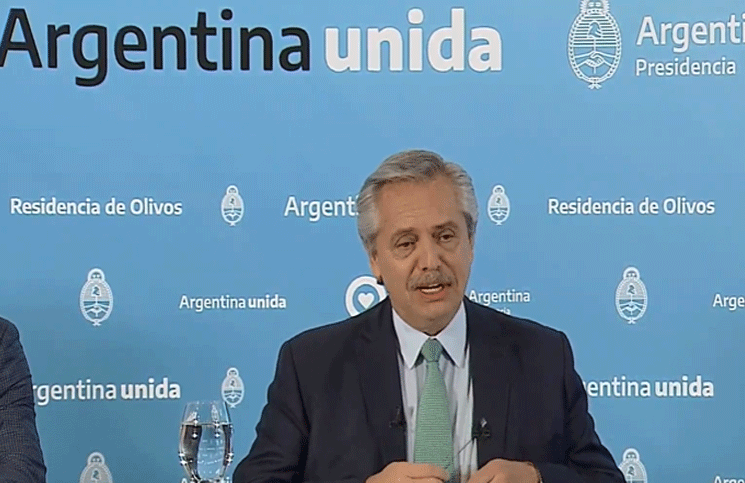 Alberto Fernández anunció la extensión de la cuarentena obligatoria.
