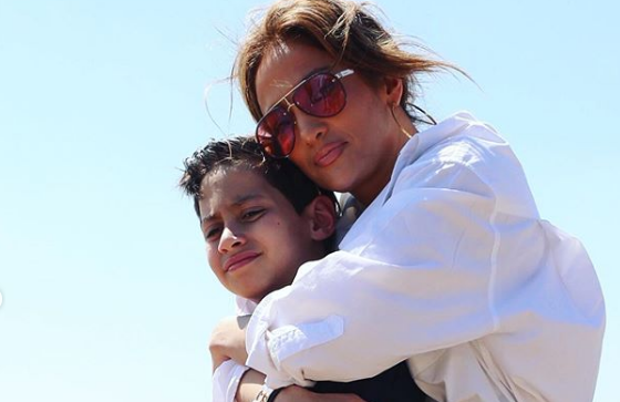 Jennifer López visitó Israel, vistió ropa inadecuada y desató la polémica