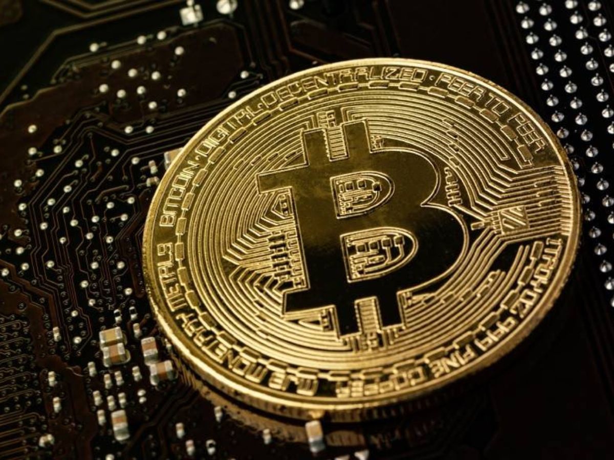 Adiós al dinero: esta es la única ciudad del mundo que te permite pagar la  mayoría de las cosas con bitcoin – Radio Mitre