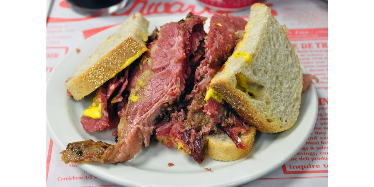 Montreal Smoked Meat: cómo preparar el que fue elegido “el mejor sándwich  del mundo” | Radio Mitre