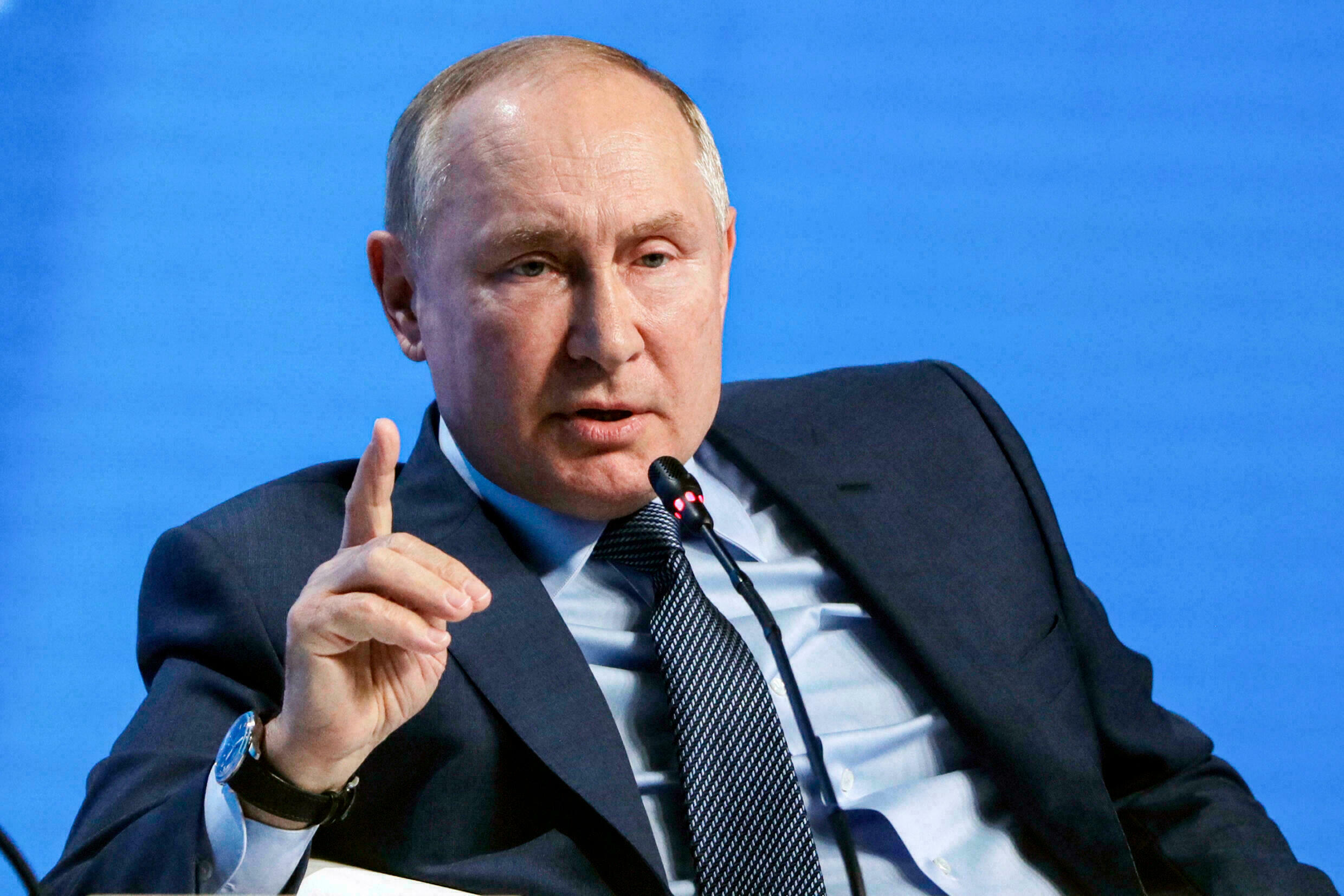 El Nobel de la Paz al periodista ruso Muratov no es ningún ‘escudo’, advierte Putin