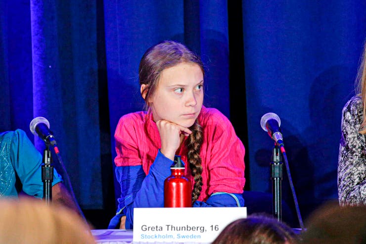 Qué es "Köpskam", la nueva tendencia inspirada en Greta Thunberg