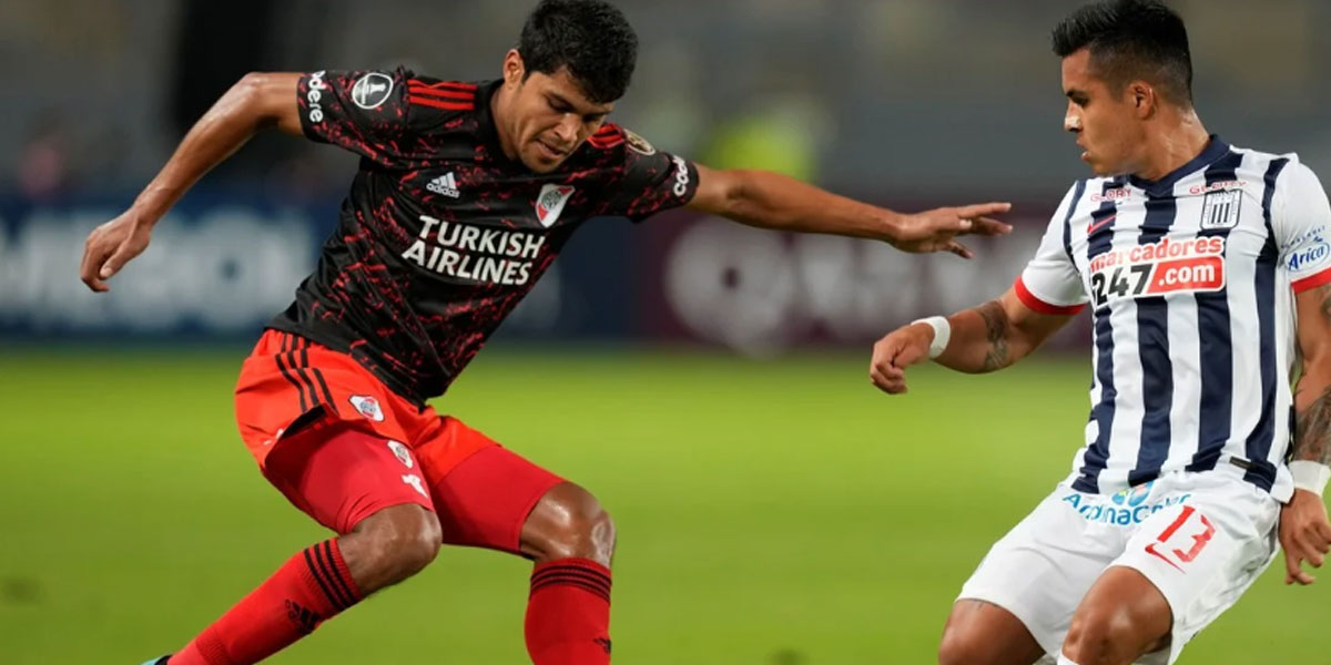 Robert Rojas rompió el silencio después de que un jugador de Alianza Lima le fracturara la tibia y peroné: “Hay que estar fuerte”