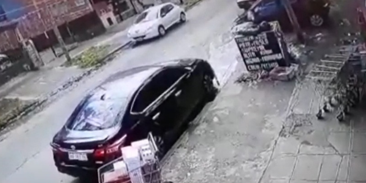 Entraron a robar un supermercado chino y el dueño se defendió a los tiros: uno murió