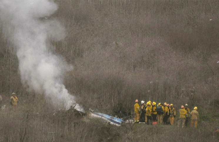 Kobe Bryant y los pasajeros del helicóptero fueron negligentes, según indican familiares del piloto