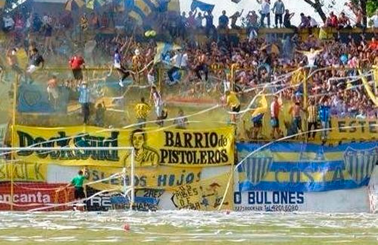 Barra brava de Dock Sud veló a los tiros a un hincha asesinado a sangre  fría | La 100