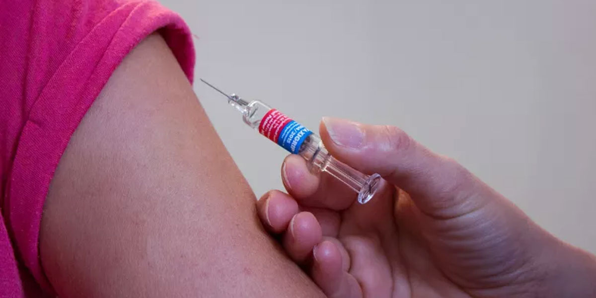 Coronavirus: qué síntoma se debe vigilar si se contrae el virus después de la vacuna