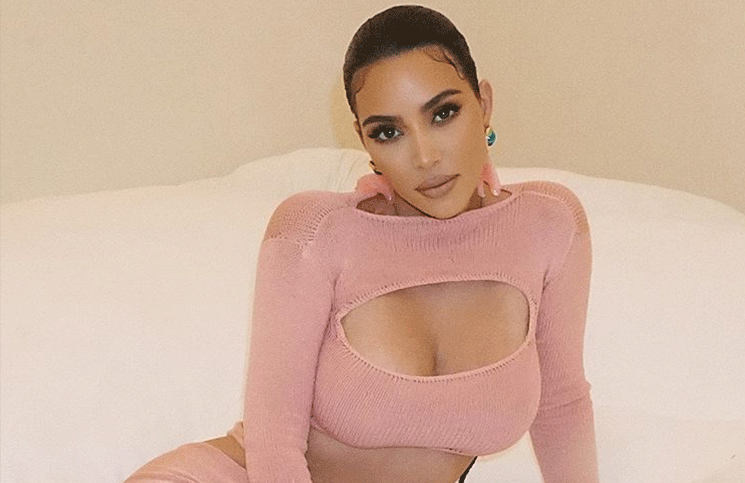 Kim Kardashian se puso un enterito muy sexy, que deja piel al descubierto y revolucionó todo