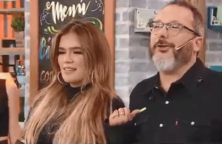 La peña de Morfi: Karol G sorprendió a todos y cantó un tema de Pimpinela con Gerardo Rozín