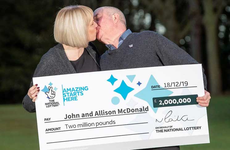 Racha de buena suerte: Ganaron la lotería y su hijo se curó del cáncer