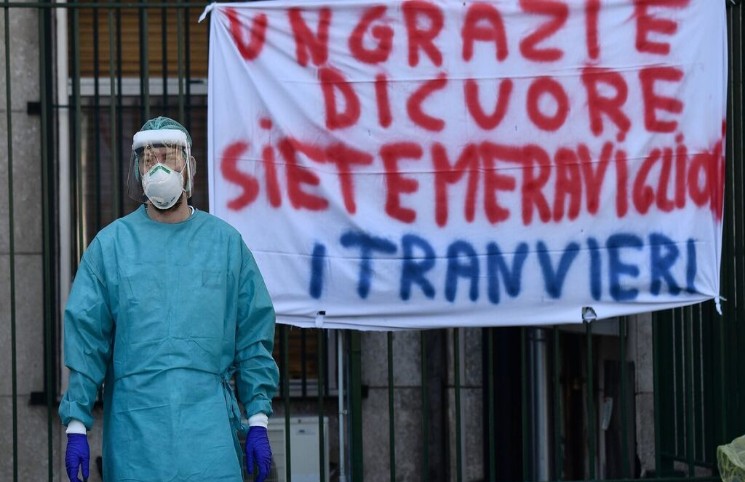 Coronavirus: "Es como si los pulmones de los pacientes se apagaran de repente", el relato de un enfermero que presta servicio en Italia