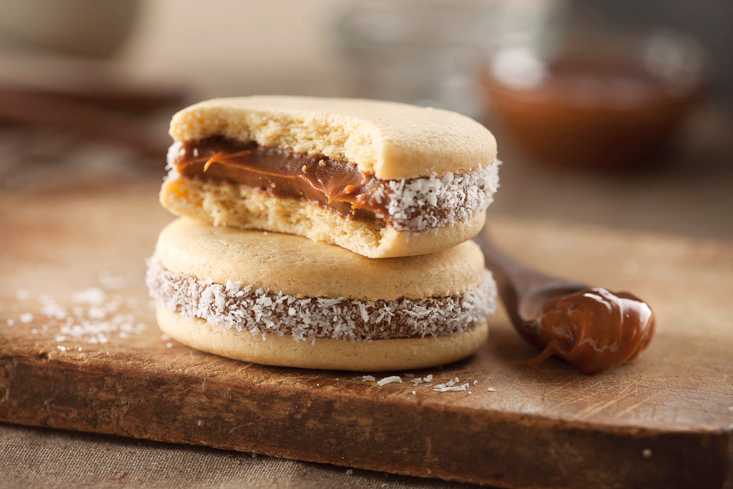 Alfajores de maicena (con relleno potente): la receta ideal para acompañar  los mates | Radio Mitre