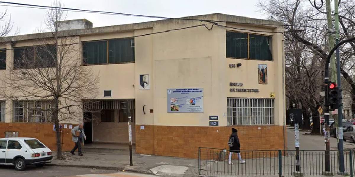 🔴 Conmoción en La Plata: una estudiante murió en el colegio durante un retiro espiritual