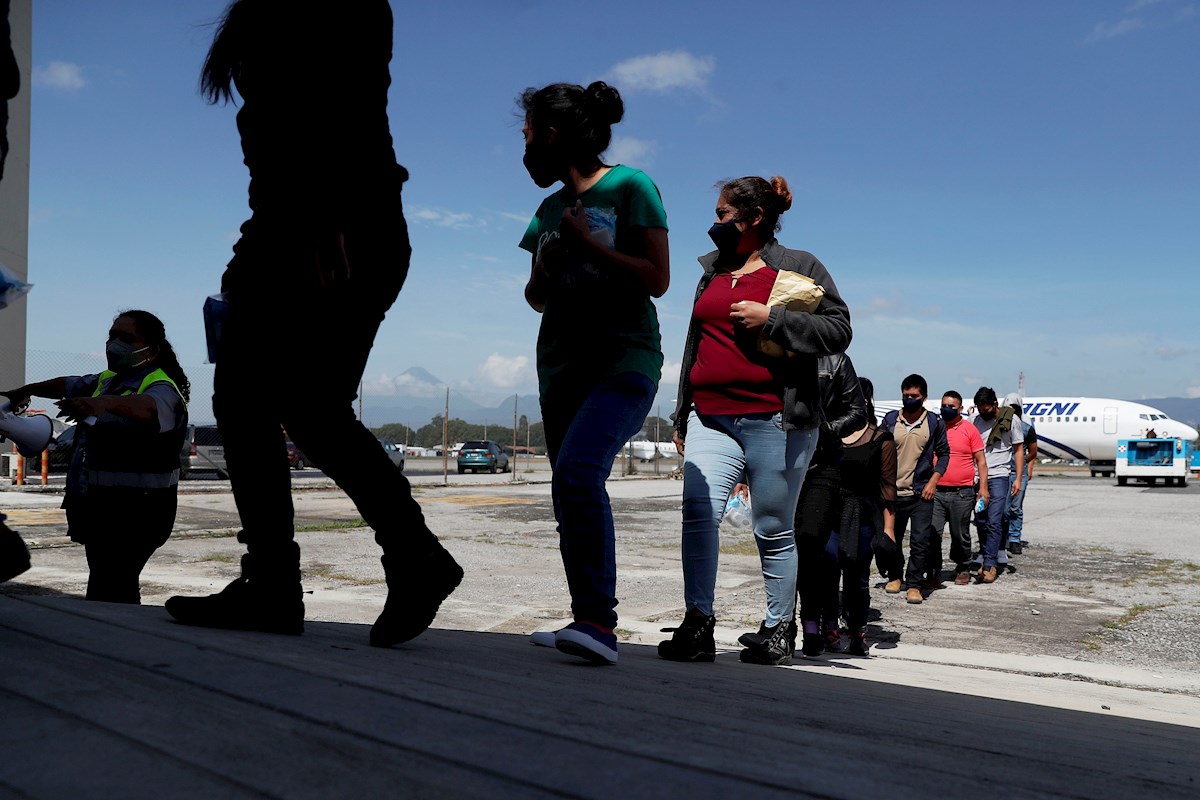 Estados Unidos busca reunir a más de 200 familias migrantes separadas