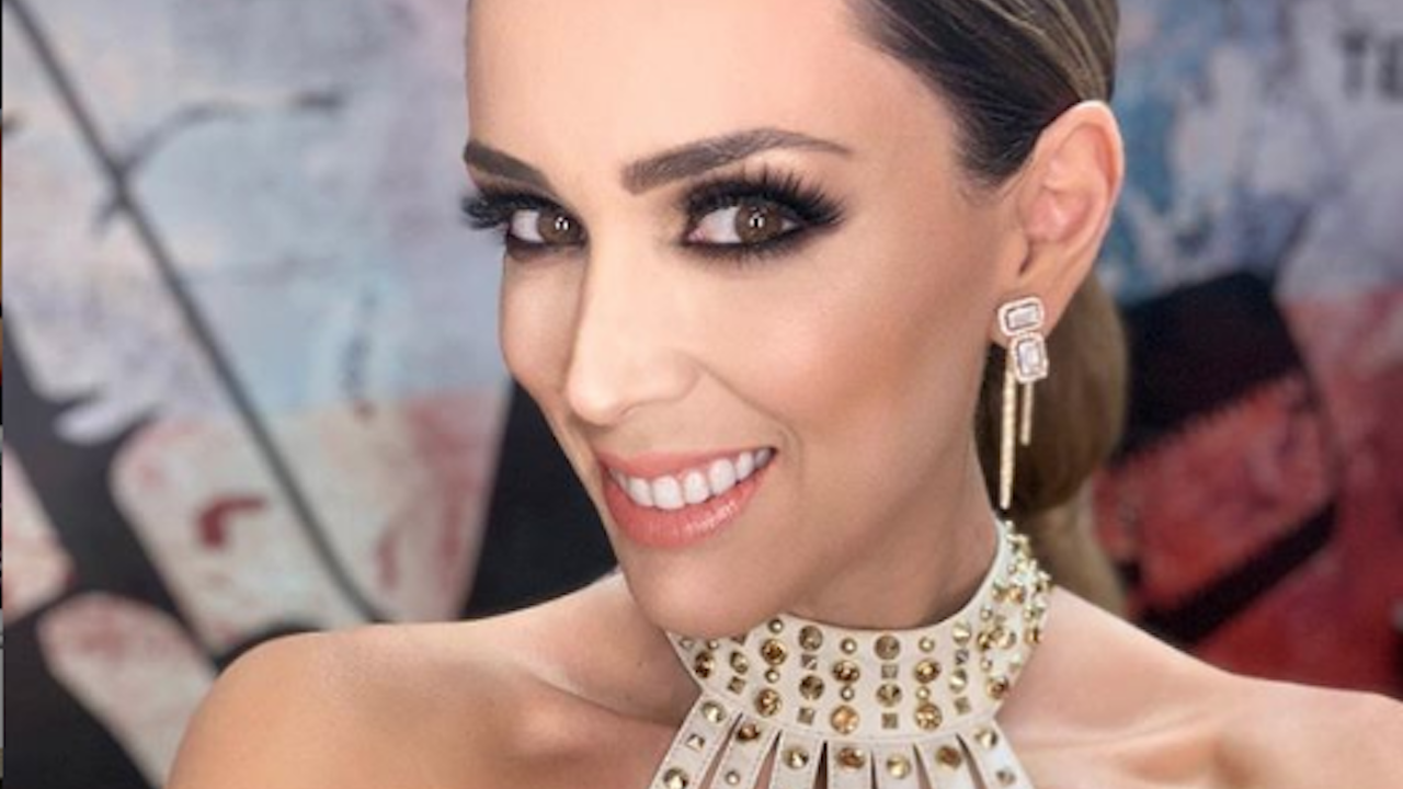 Jacky Bracamontes:¨Ponen palabras en mi boca¨ Así evade el tema de William  Levy y Elizabeth Gutiérrez - Chisme No Like