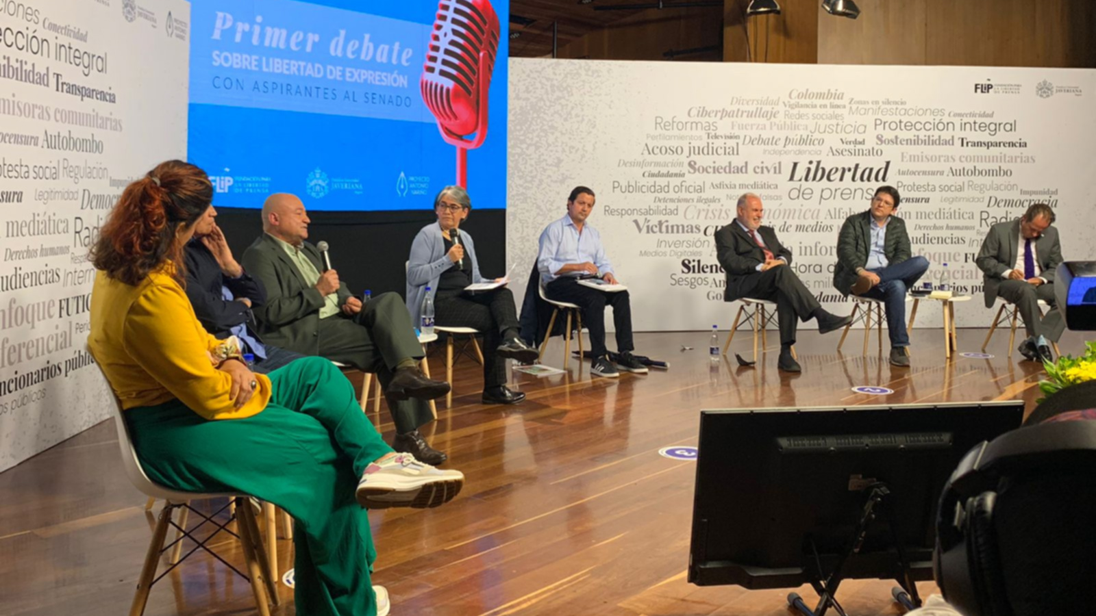 Debate de candidatos al Senado sobre la libertad de expresión en la Universidad Javeriana.