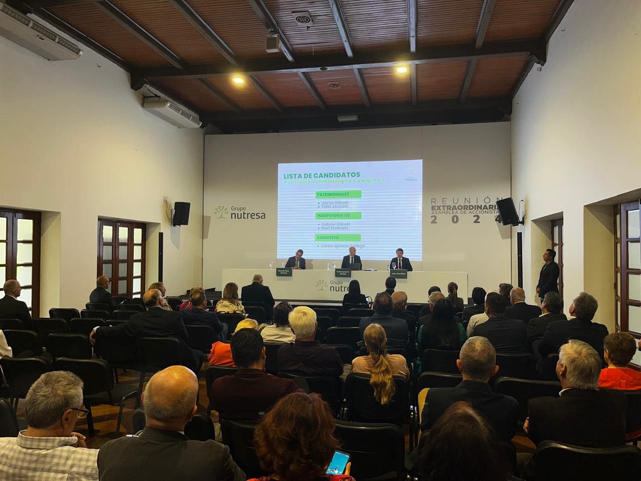 Asamblea extraordinaria de Nutresa para elegir junta directiva, por relevo de tres miembros.