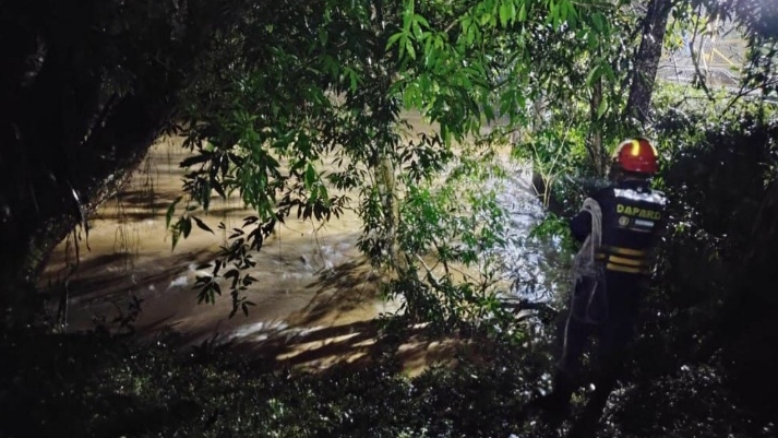 El caso de la estudiante de la UDEA no ha sido el único en estos últimos días en Barbosa. Hace tres días encontraron el cuerpo del obrero identificado como Clemente Ángel Muñoz, quien fue encontrado sin vida en el sector La Esmeralda.