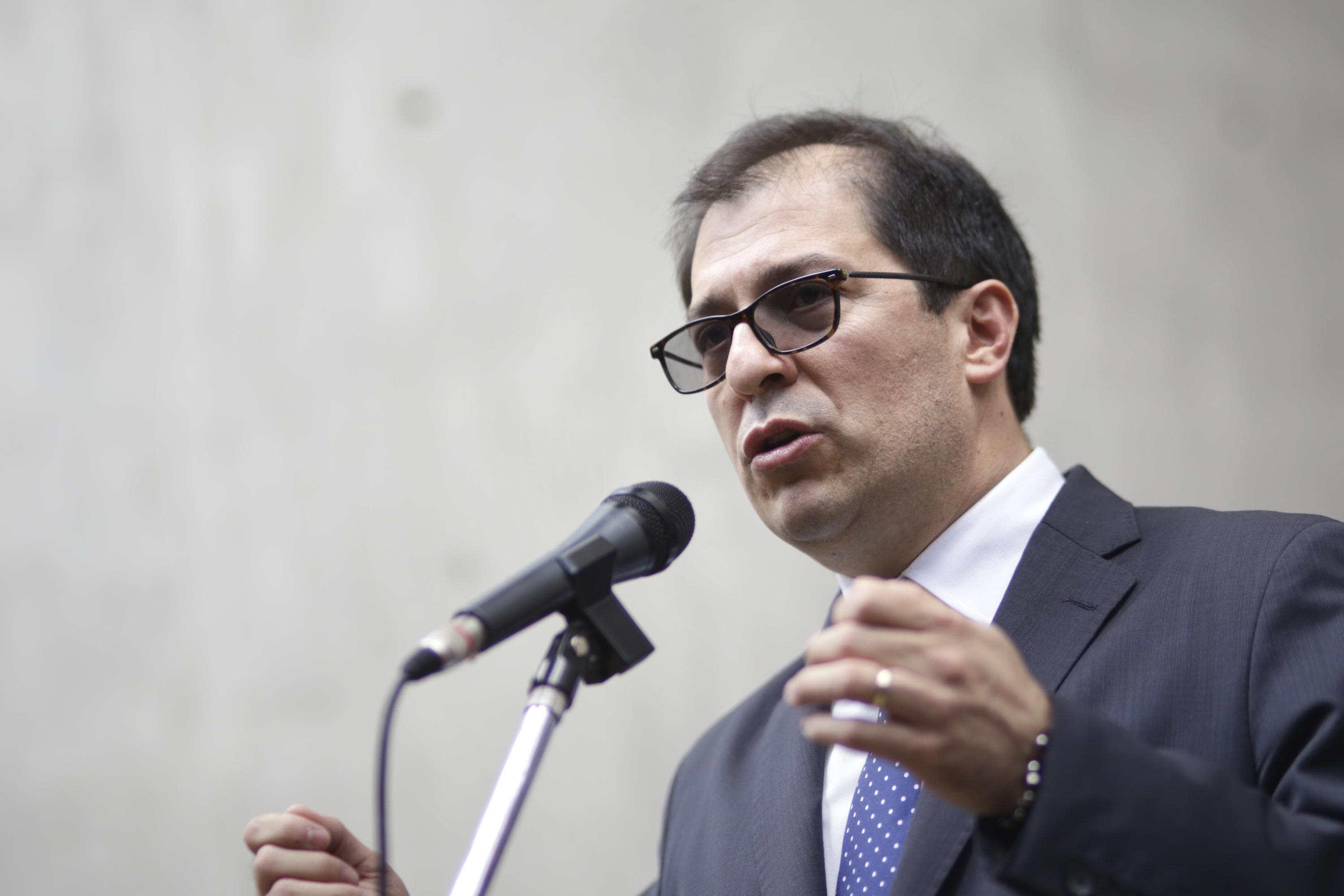 Francisco Roberto Barbosa Delgado, quien desde agosto del 2018 era el consejero presidencial para los Derechos Humanos y Asuntos Internacionales del Gobierno, fue elegido el jueves como Fiscal General de la Nación.