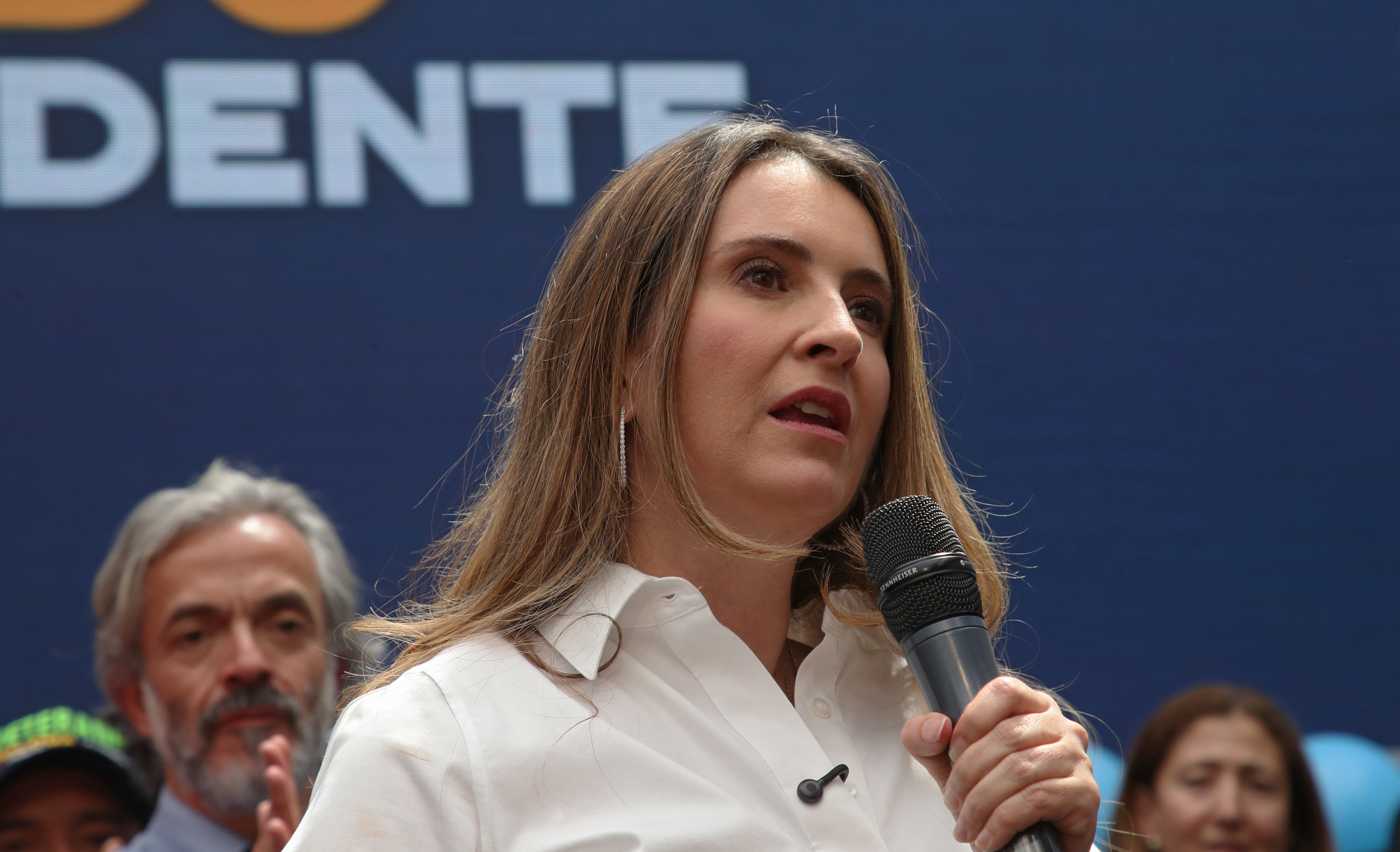 Paloma Valencia denuncia supuesto “despilfarro” de casi $ 150 mil millones en Colpensiones para contratación de trabajadores - Semana