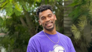 Se rumora que el cantante terminó con Goyo.